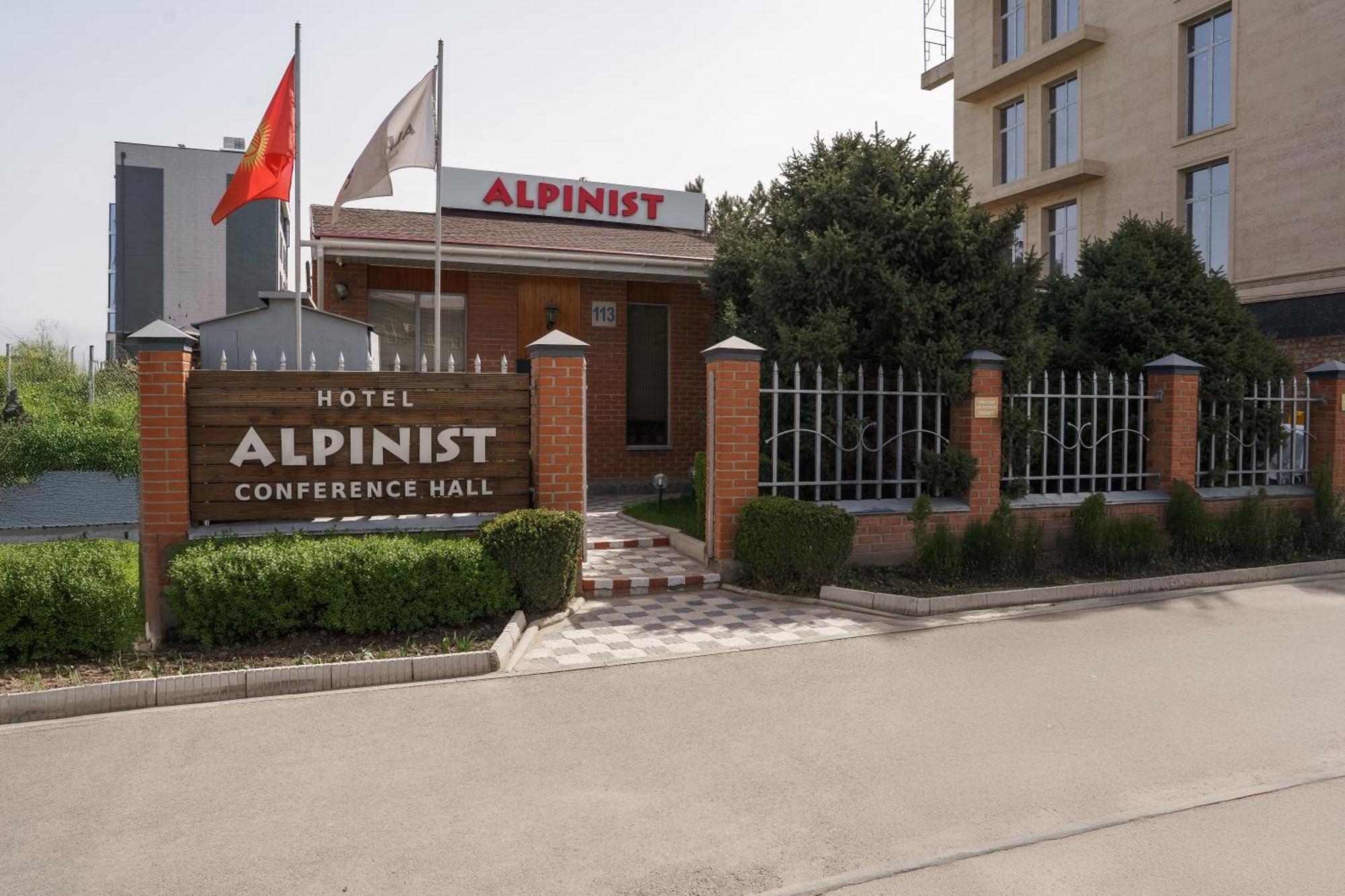 Alpinist Hotel Bishkek Esterno foto